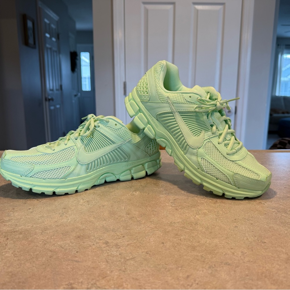Nike Zoom Vomero 5 “Vapor Green” Men’s 10.5